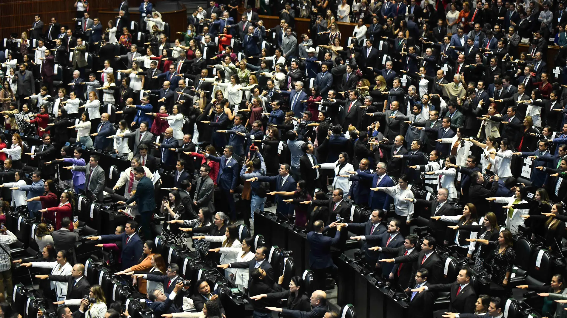 994599_Sesión Constitutiva LXVI Diputados-11_impreso